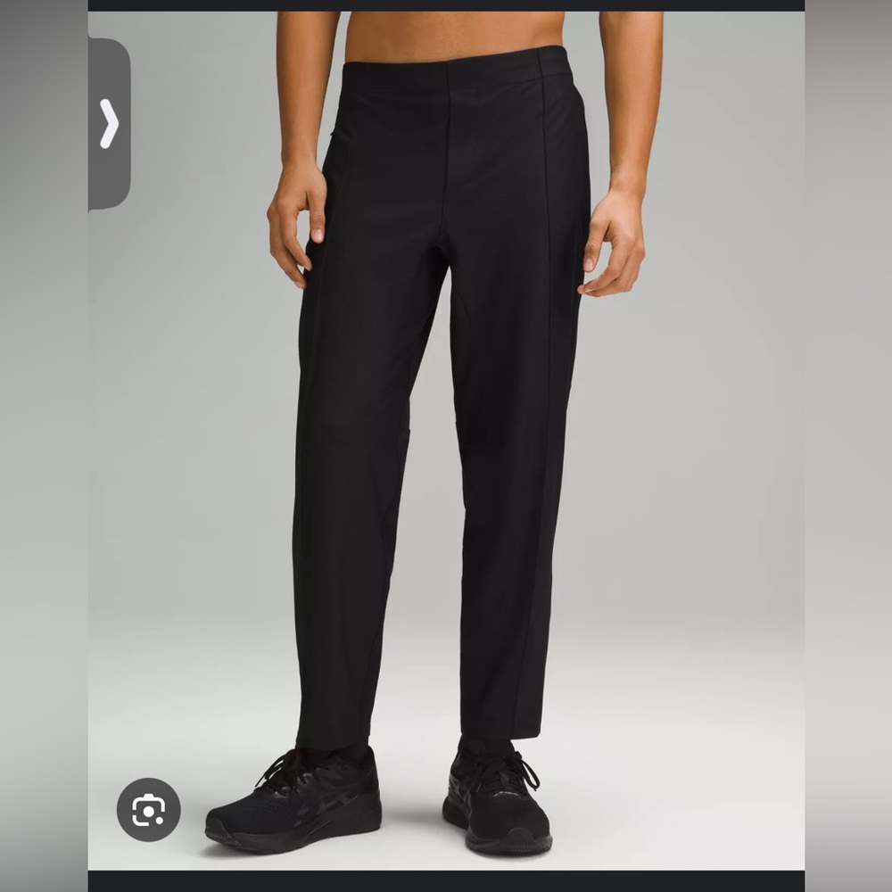 NWT! Men’s Lululemon Knit Training Pant.